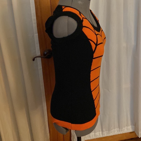 Retired new, never worn Elhoffer design spooky spiderweb Halloween sweater shell - Picture 2 of 5